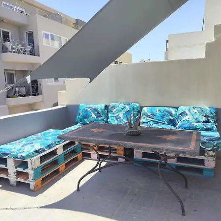 Bed and Breakfast Private In A Penthouse In Malta Between Capital Of Valletta And St Julians Nightlife
