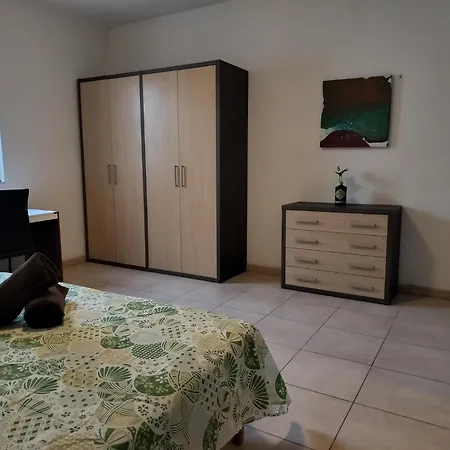 Bed and Breakfast Private In A Penthouse In Malta Between Capital Of Valletta And St Julians Nightlife *