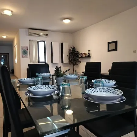 Private In A Penthouse In Malta Between Capital Of Valletta And St Julians Nightlife Bed and Breakfast *