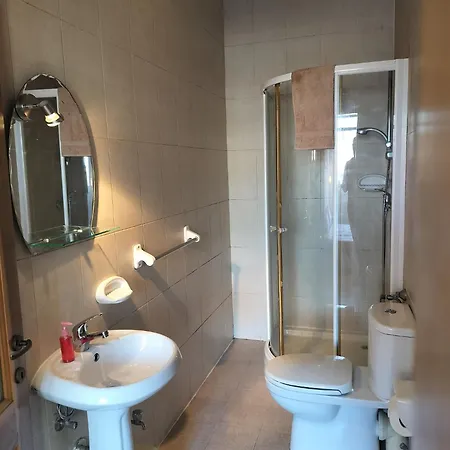 Private In A Penthouse In Malta Between Capital Of Valletta And St Julians Nightlife Couette-café
