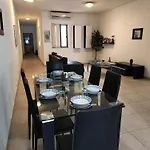 Private In A Penthouse In Malta Between Capital Of Valletta And St Julians Nightlife فندق مبيت وإفطار