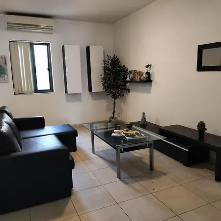 Bed & Breakfast Private In A Penthouse In Malta Between Capital Of Valletta And St Julians Nightlife