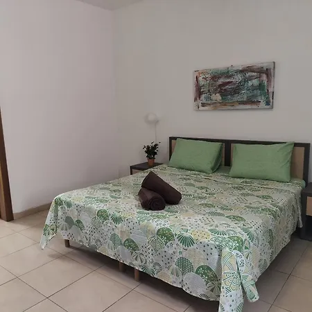 Private Rooms In A Penthouse In Malta Between Capital Of Valletta And St Julians Nightlife Bed & Breakfast *