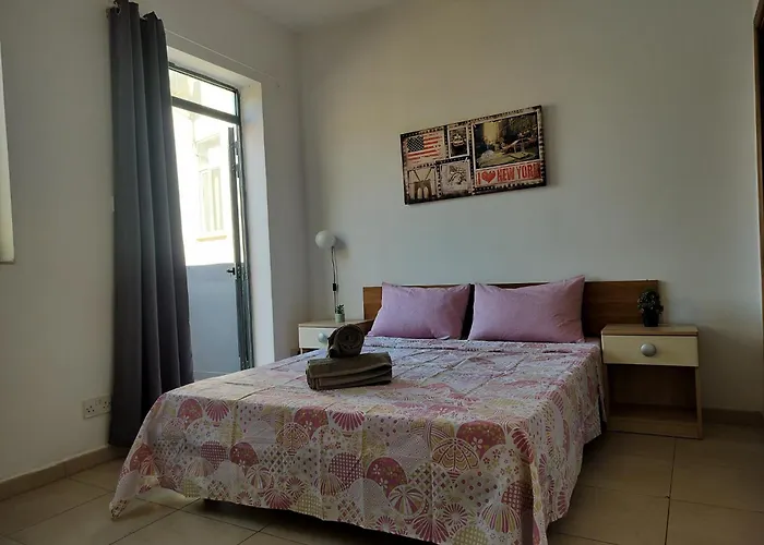 B&B Private In A Penthouse In Malta Between Capital Of Valletta And St Julians Nightlife