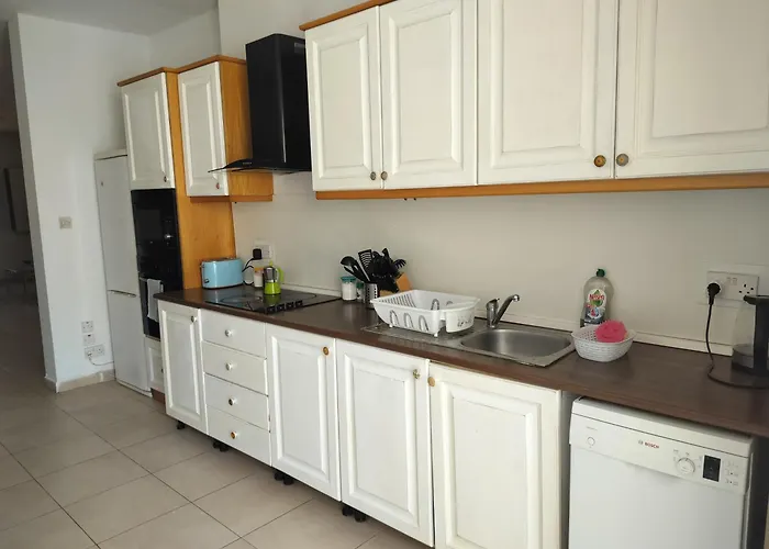 B&B Private In A Penthouse In Malta Between Capital Of Valletta And St Julians Nightlife